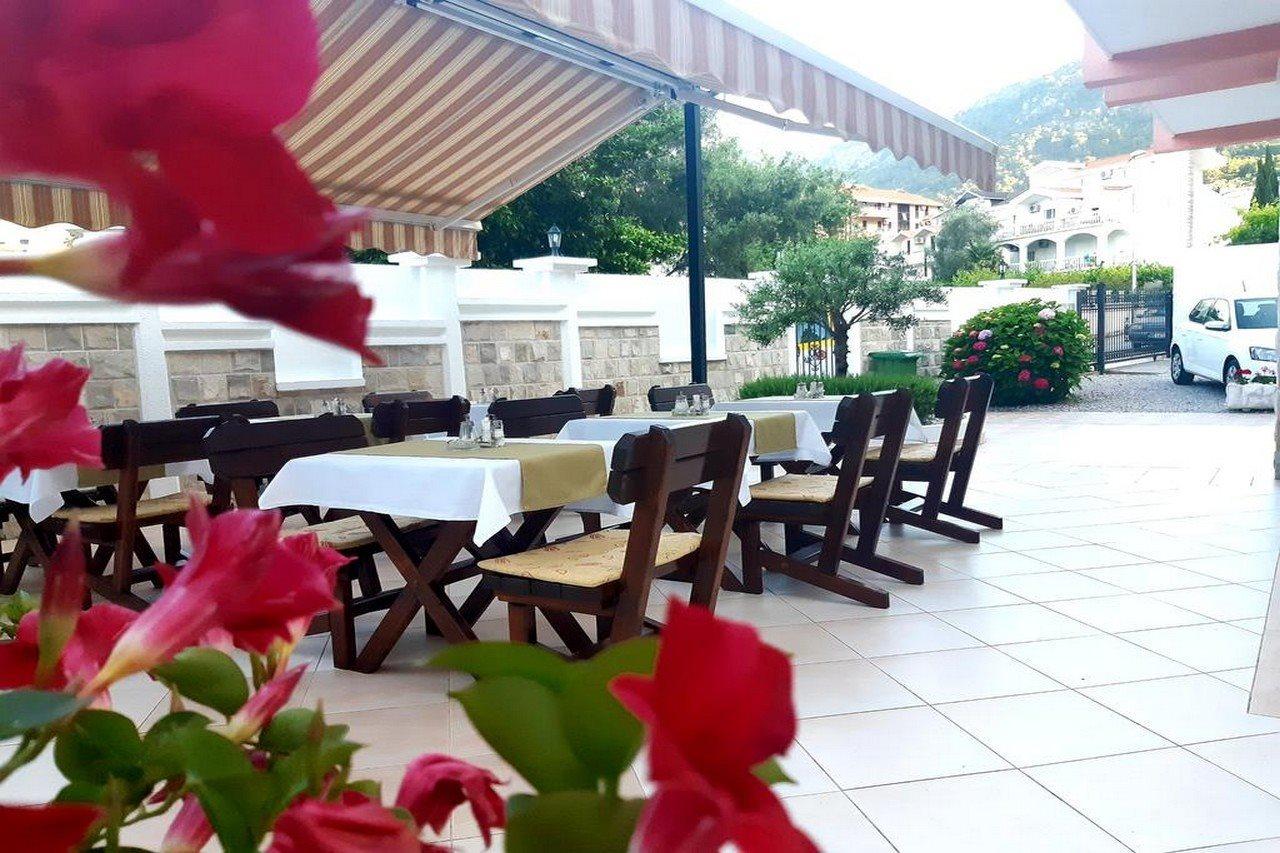 Garni Hotel Koral Budva Kültér fotó