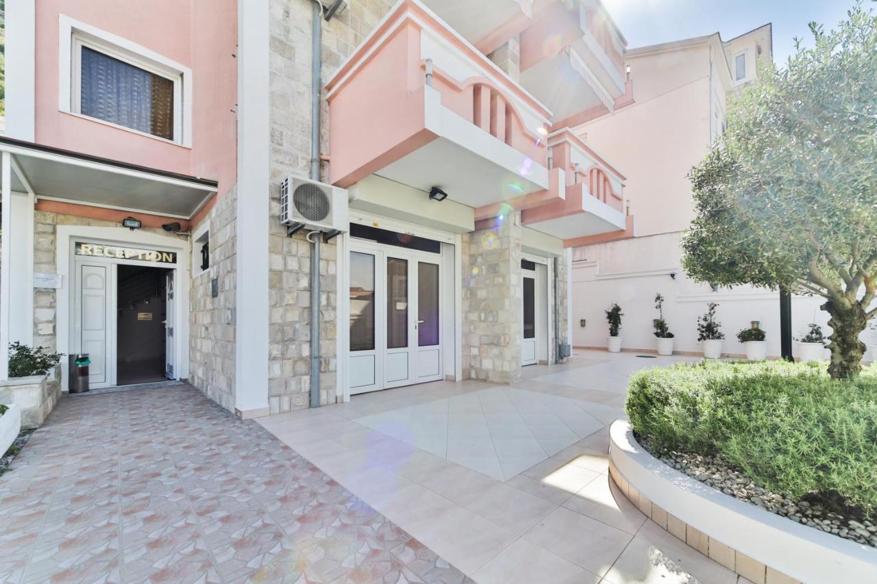 Garni Hotel Koral Budva Kültér fotó