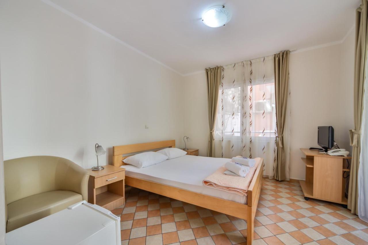 Garni Hotel Koral Budva Kültér fotó