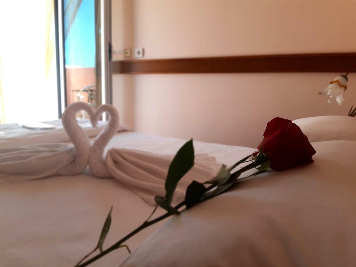 Garni Hotel Koral Budva Kültér fotó